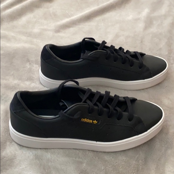 adidas Shoes - 🎱Adidas Sleek, black leather, women’s shoe 7.5 adidas Shoes - 🎱Adidas Sleek, black leather, women’s shoe 7.5